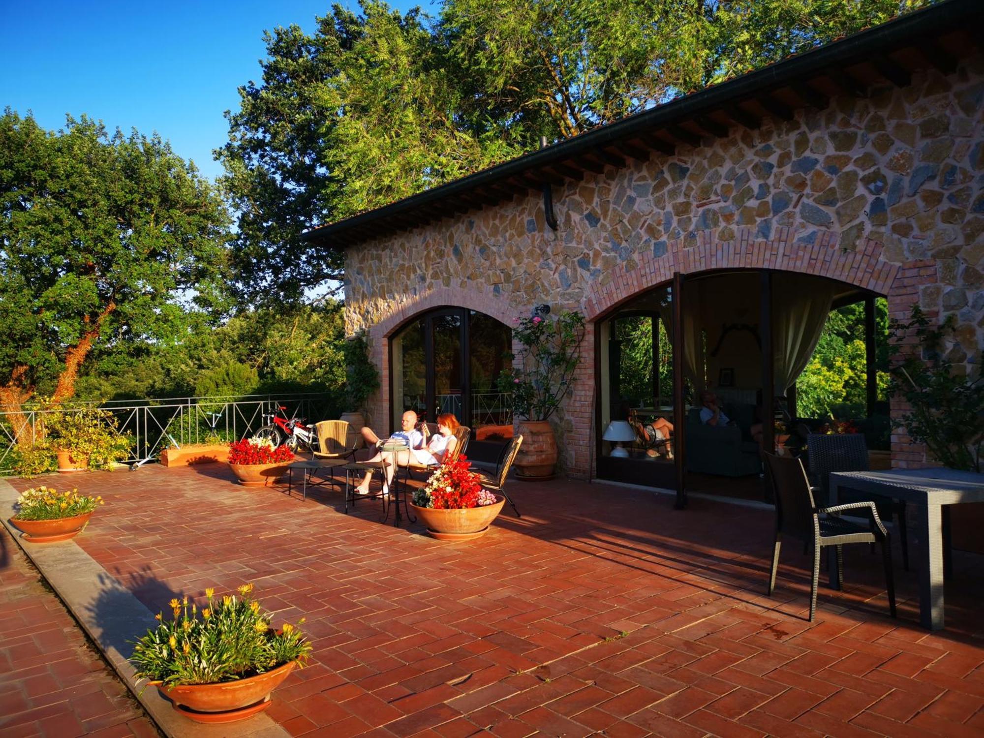 Agriturismo Podere S. Croce Saturnia Exterior photo