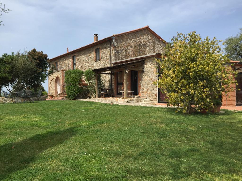 Agriturismo Podere S. Croce Saturnia Exterior photo