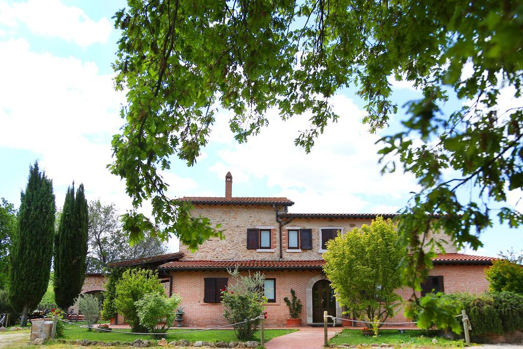 Agriturismo Podere S. Croce Saturnia Exterior photo