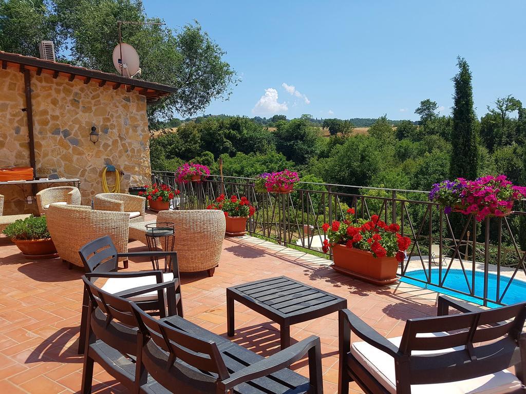 Agriturismo Podere S. Croce Saturnia Exterior photo